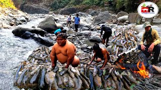 Winter Traditional Duwali Fishing 🐟🐠in Mountain River Khadam Khola Fishing Cooking in Stone amp Eating [upl. by Andrei]