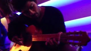 Allu arjun playing guitar in Iddarammayilatho shot gap [upl. by Engedi]