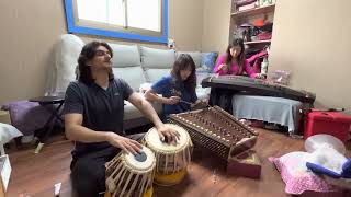 Taiwanese artist playing Indian Chinese Musical Fusion with Tabla Santoor and Guzheng [upl. by Nuahsed]