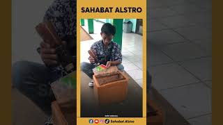 SALUT SAMA PARA PELAJAR INI Bantu Beli Jualan Adik Kelas Mereka Yang Berjualan Bantu Ibunya [upl. by Etana563]