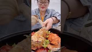 Chinese girls eating geoduck 🙀asmr eatingshow mukbang fyp fyp chinesefood [upl. by Deanne754]