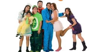 La Familia Peluche Viva el Domingo [upl. by Arrek]