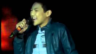 Darren sing Gorilla Clean Version [upl. by Luapnoj]