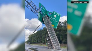 Semi struck sign on highway and kept going [upl. by Ahselaf]