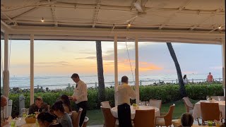 The Best Sunset Dinner in Waikiki Halekulani Hotel [upl. by Alphard]