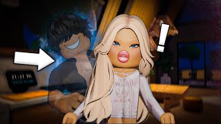 IUBITUL meu a DEVENIT o FANTOMA si ma BANTUIE pe ROBLOX [upl. by Tallulah]