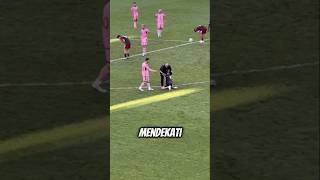 Kecepatan Bodyguard Messi Melindungi dari Pontensi Bahaya shortvideo trending viralvideo [upl. by Ileek942]