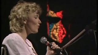 Marika Gombitová  Cukráreň na dlani námestia 1985 [upl. by Vasiliki]