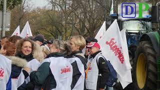 PROTEST W OBRONIE MIEJSC PRACY [upl. by Hoban]