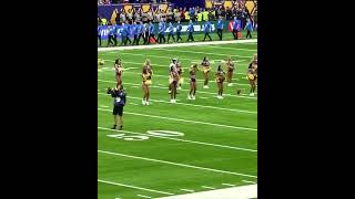 Jets kicker warm up  Vikings Cheerleaders  Jets Vikings Game [upl. by Wehhtam]