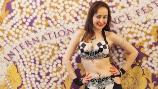 WALKING BELLY DANCE 💯 IMPROVISATION arabicdance bellydancelife bellydanceperformance bellydance [upl. by Nallaf]