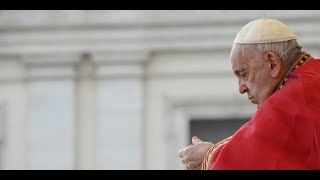 Mort de Benoît XVI  le pape François désormais seul au Vatican face à ses détracteurs [upl. by Sinclare]