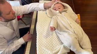 First Time My Baby Hears Chopin  Vinheteiro [upl. by Schlesinger]