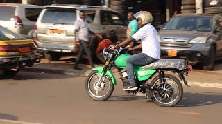 Cameroun 😍🥳des motos électriques pour protéger notre environnement [upl. by Magdau]