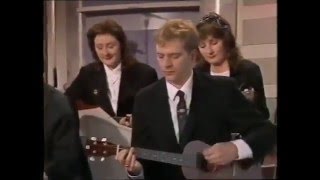 Presto Tango  The Ukulele Orchestra of Great Britain  1988 [upl. by Arata327]