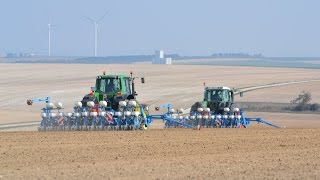 Semis de betterave avec deux Monosem 12 rangs  dans la Marne [upl. by Oiznun]