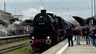 Dampfsonderzug mit 52 7596 nach Zwickau in Hof [upl. by Cash222]