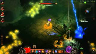 Diablo 3  Kill Queen Araneae in the Chamber of Queen Araneae [upl. by Barbey696]