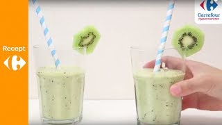 Een recept voor smoothie banaan en kiwi op basis van vers fruit [upl. by Adlemy]