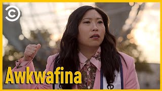 Awkwafina amp Teresa Hsiao  Awkwafina Is Nora From Queens  S03 E07  Comedy Central Deutschland [upl. by Naanac]