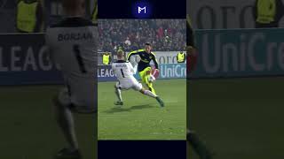 O MAIOR GOLAÇO da CARREIRA de OZIL foi pelo ARSENAL na CHAMPIONS LEAGUE [upl. by Laemsi]