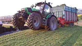 Silo fahren mit Deutz Agrotron 150 [upl. by Ajuna623]