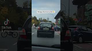 Ein ungewöhnliches Kennzeichen 😆  Das Auto mit dem gewissen Extra [upl. by Sue292]