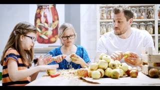 IKEA catalogus 2014  koken met je ouders [upl. by Ninnetta]