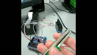 Arduino potentiometer servo [upl. by Nonnaehr]