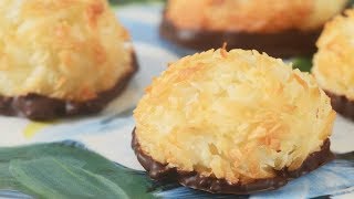 Coconut Macaroons Recipe Demonstration  Joyofbakingcom [upl. by Asena]