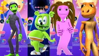 GREEN ALIEN TIME TU COSITA 🆚 GUMMY BEARS 🆚 PINK AMITOKOSITA 🆚 PATILA DANCE CHALLENGE IN TILES HOP [upl. by Tsyhtema]