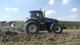 New Holland T8390 e T8360 in aratura [upl. by Funch988]