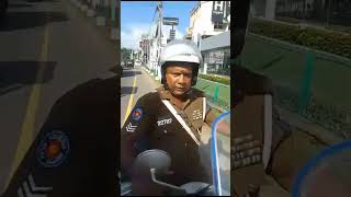 ඔය බැලුවේ ඉතිං හොදටම🤪😁  lanka day srilankapolice police [upl. by Eelyab]