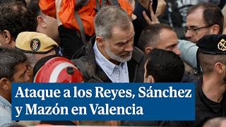 Interrumpida la visita de los Reyes Mazón y Sánchez a Valencia tras una lluvia de objetos [upl. by Alyn]