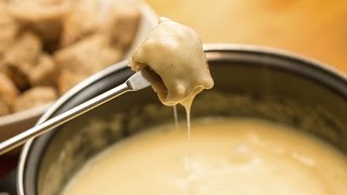 VRAIE FONDUE SAVOYARDE TRADITIONNELLE [upl. by Hnahc]