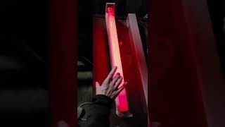 Allumage du tube fluorescent SYLVANIA F20WT12 RED au ralenti [upl. by Valerio781]