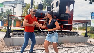 DANÇANDO SERTANEJO COM MEU PAR NA FRENTE DO TREM dance forró musica [upl. by Clarine303]