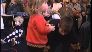 ARBRE DE NOEL Ecole Publique dOuessant 1991wmv [upl. by Sharma]