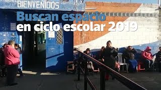 Padres de familia pernoctan para inscribir a sus hijos en el ciclo escolar 2019  Prensa Libre [upl. by Amanda]