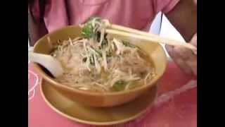 Thai life Noodle soup with chiken [upl. by Kedezihclem]