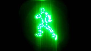 Grünes laufendes Ampelmännchen [upl. by Arte]