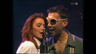 Hubert von Goisern amp Die Original Alpinkatzen  Wildschütz Rap  Hiatamadel live 1993 [upl. by Arquit]