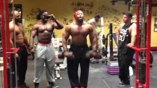 GORILLASEASON KILLING SHOULDERS AND TRAPS Bodybuilding [upl. by Lumpkin]