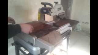 Fliesenschneidemaschine MacAllister 1800 W [upl. by Pooh]