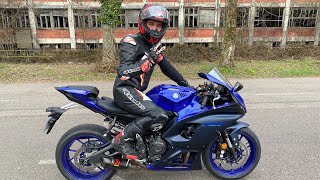 Yamaha R7 2022 Akrapovic racing decata incroyable le bruit 🔥 [upl. by Ajnek]