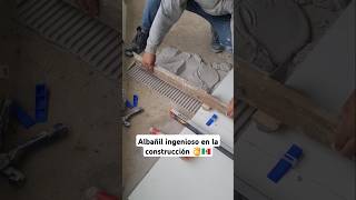 Albañil ingenioso en la construcción 👌🇲🇽 construction skills shorts usa mexico [upl. by Etram]