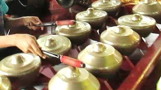 SUWE ORA JAMU  Javanese Gamelan Music HD [upl. by Skippy654]