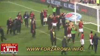 GRAZIE ROMA E FESTEGGIAMENTI GIOCATORI  Derby RomaLazio 10 del 06122009 [upl. by Murial]