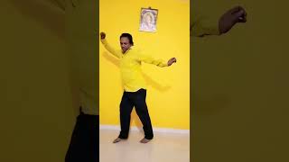 Ahir Bina Hurwa Chalat Naikhe 😉😀 shorts dance bhojpuri [upl. by Kampmeier]