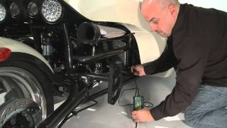 FR Guide dUtilisation V13R Chargeur de maintenance de la batterie [upl. by Letsyrc]